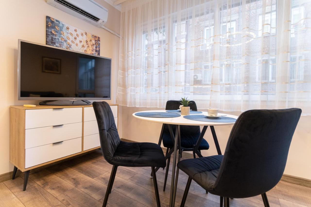 Heart Of The City 2-Bedroom Apartment Plovdiv Luaran gambar